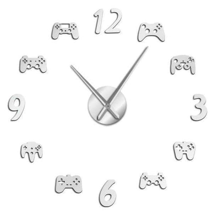 DIY Wanduhr mit Game Controller