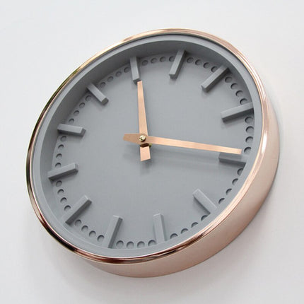 Skandinavische Wanduhr in Grau 3D-Ziffern