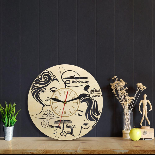 Wanduhr für Friseursalon aus Holz