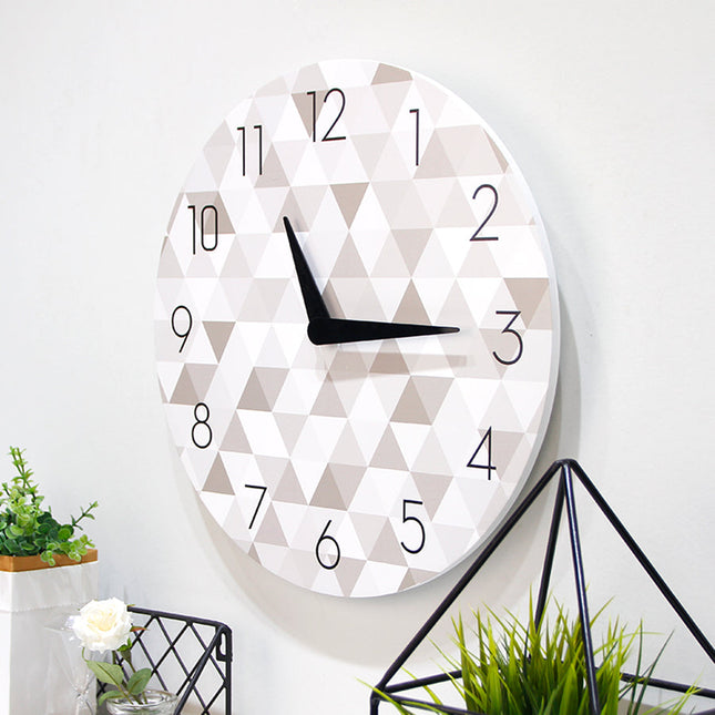 Design Wanduhr mit geometrischem Muster