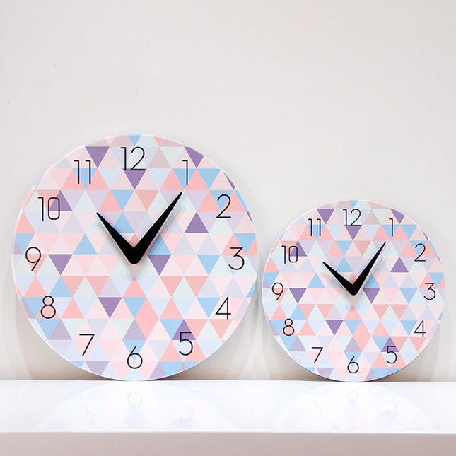 Design Wanduhr mit geometrischem Muster