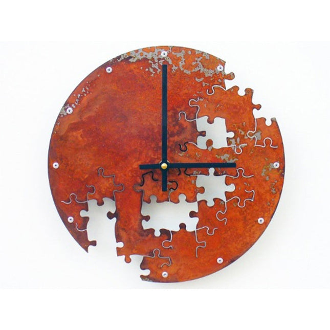 Wanduhr Puzzle Design in Edelrostoptik