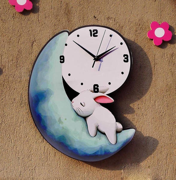 Süße Kinderzimmer Wanduhr Hase auf Mond