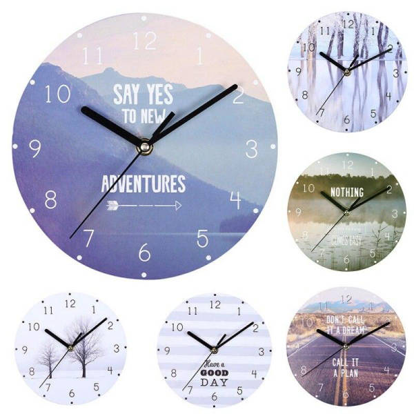 Wanduhr mit motivierendem Spruch 'Say Yes'