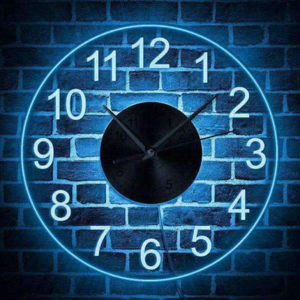 Design Wanduhr mit LED-Beleuchtung