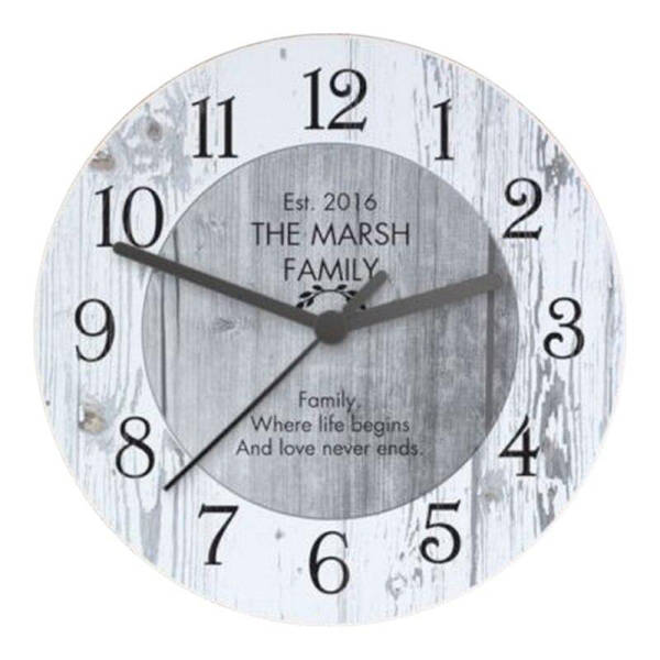 Wanduhr im Shabby-Chic Familien-Design