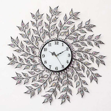 Goldene Designer Wanduhr mit Blättern