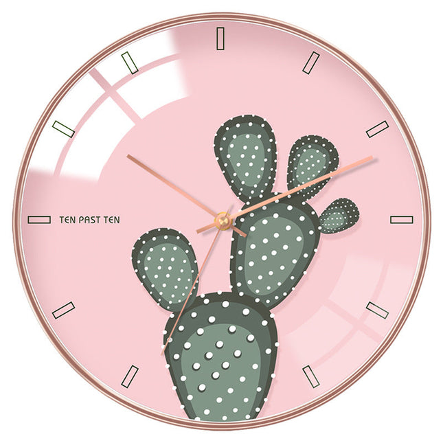 Gewölbte Wanduhr im nordischen Stil