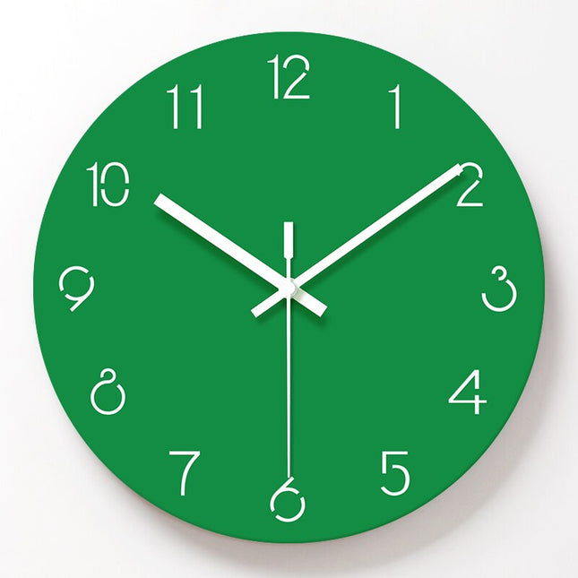 Einfache runde Wanduhr skandinavisches Design