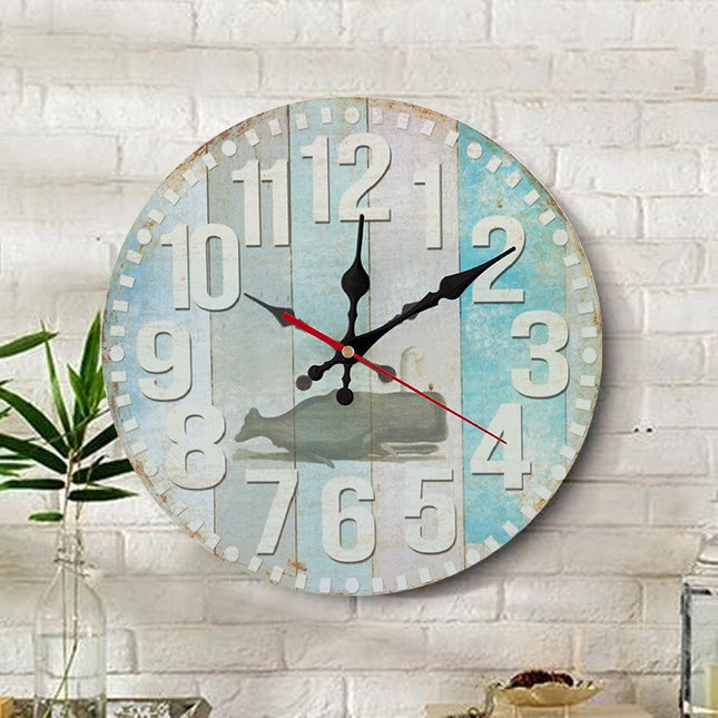 Originelle Wanduhr mit niedlichen Eulen