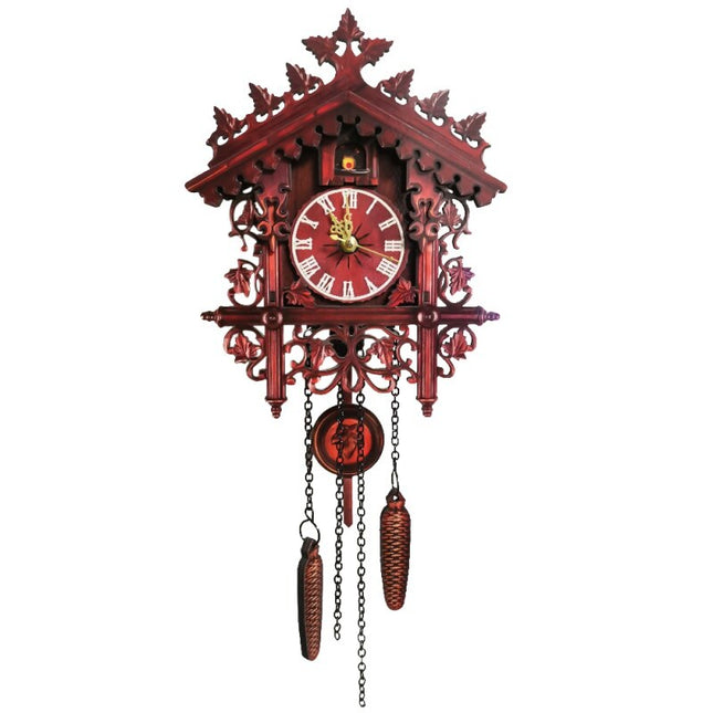 Geschnitzte Kuckucksuhr aus Holz traditionell