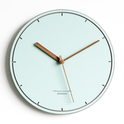 Moderne Design Wanduhr in Pastellrosa