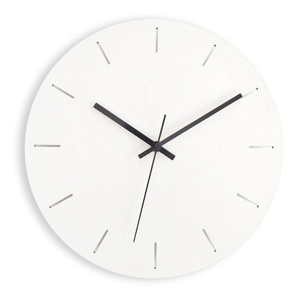 Moderne schlichte Wanduhr für die Küche