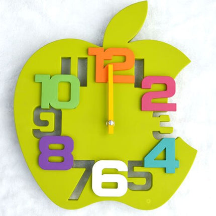 Moderne Design Wanduhr in Apfel-Form