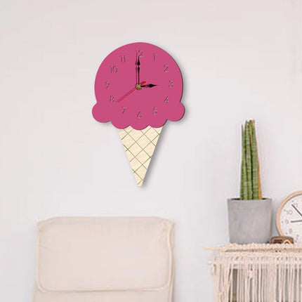 Wanduhr für Kinderzimmer im Eistüten-Design