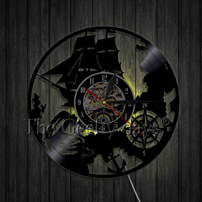 Maritime Schallplattenuhr mit Anker Motiv