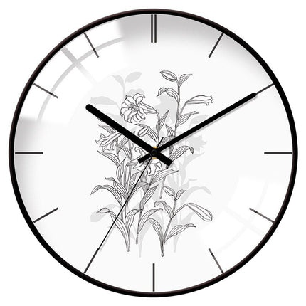 Gewölbte Wanduhr im nordischen Stil