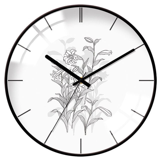 Gewölbte Wanduhr im nordischen Stil