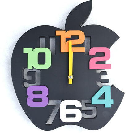 Moderne Design Wanduhr in Apfel-Form