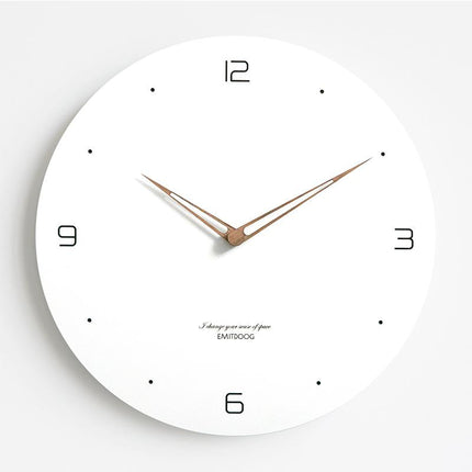 Wanduhr aus Holz weiß gebleicht
