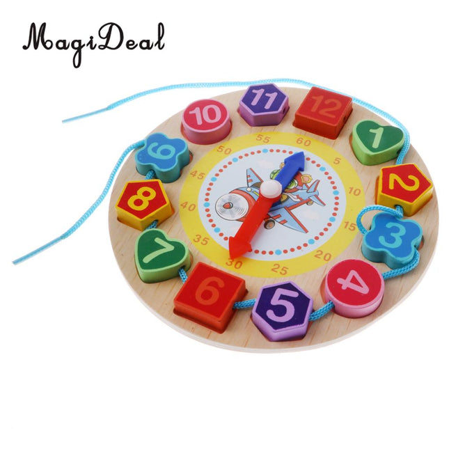 Hölzerne Lernuhr als Steckpuzzle für Kinder