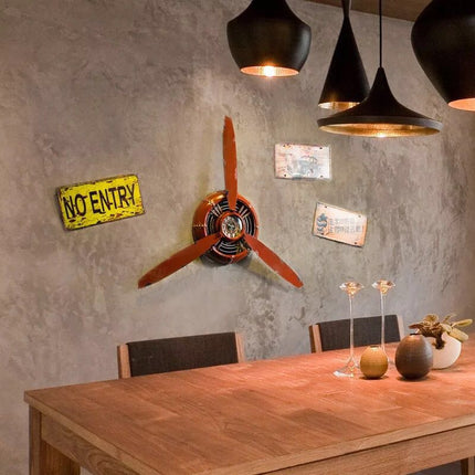 Retro Wanduhr im Propeller Design