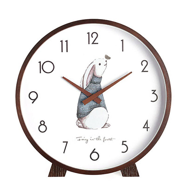 Minimalistische Tischuhr aus hellem Holz