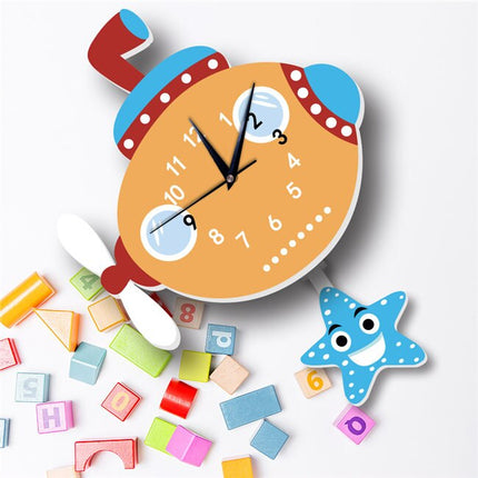 Wanduhr für Babyzimmer Ufo mit Alien