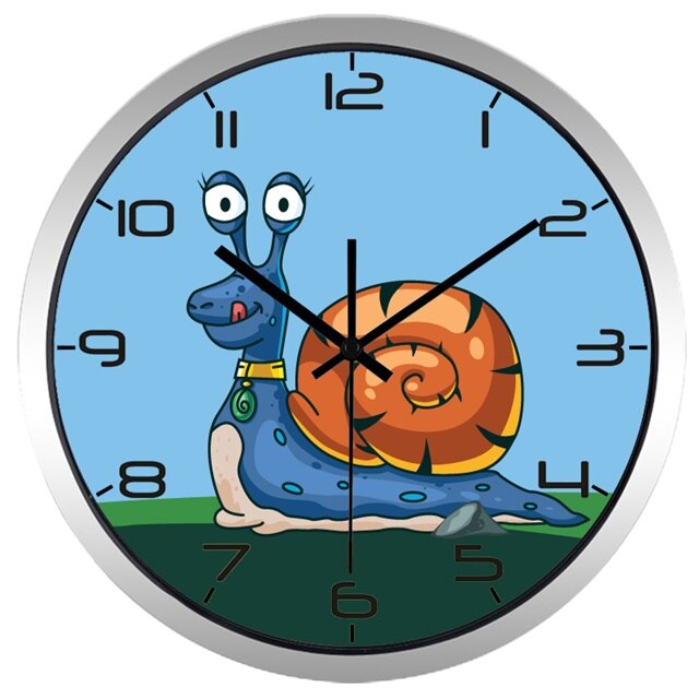 Wanduhr für Kinderzimmer mit Mops-Motiv