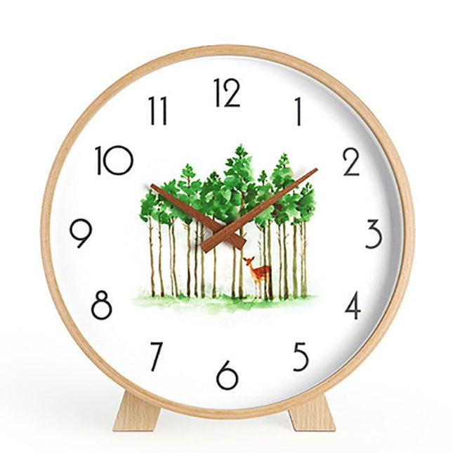 Minimalistische Tischuhr aus hellem Holz