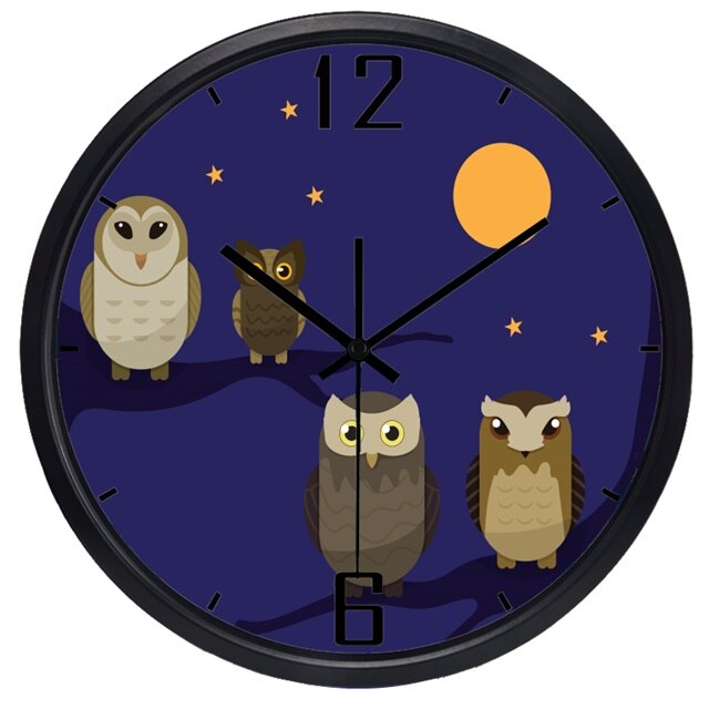 Wanduhr für Kinderzimmer mit Mops-Motiv