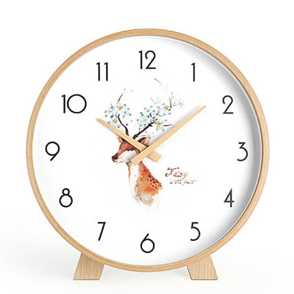 Minimalistische Tischuhr aus hellem Holz