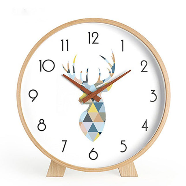 Minimalistische Tischuhr aus hellem Holz