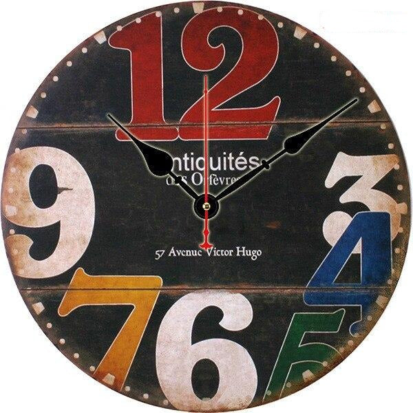 Bunte Vintage Wanduhr im Pariser Bistro-Stil