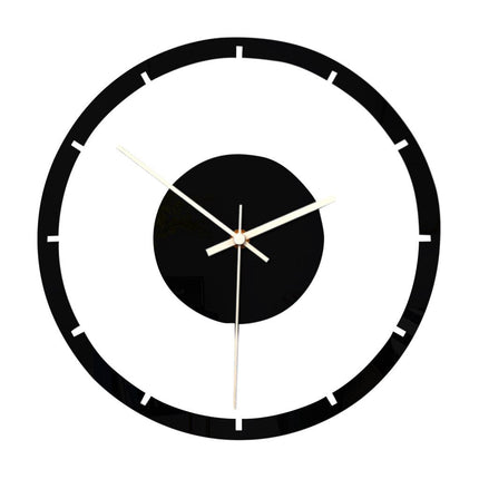 Moderne minimalistische Wanduhr aus Acrylglas