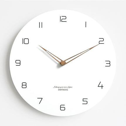 Wanduhr aus Holz weiß gebleicht