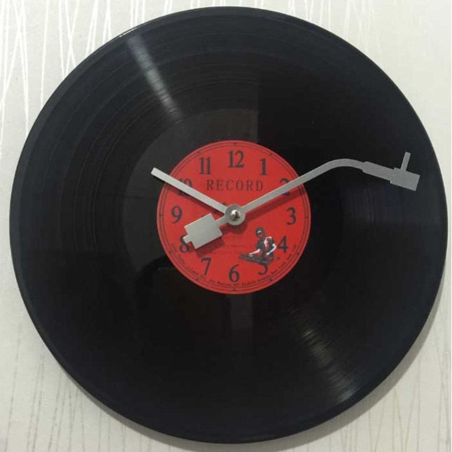 Schallplattenuhr im Plattenspieler Retro Design
