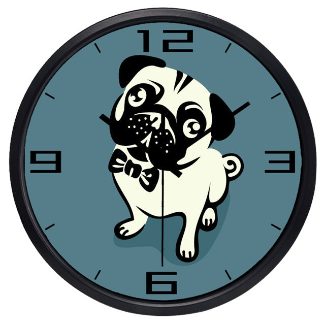 Wanduhr für Kinderzimmer mit Mops-Motiv