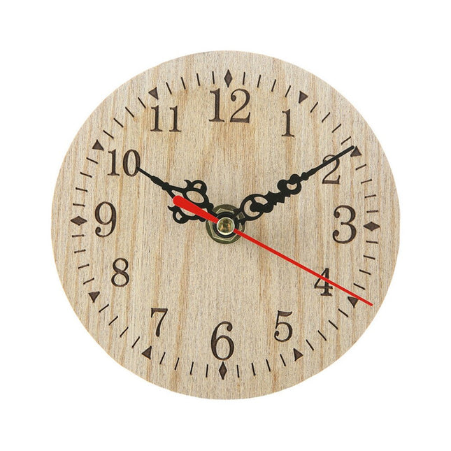 Klassische Vintage Wanduhr aus Holz
