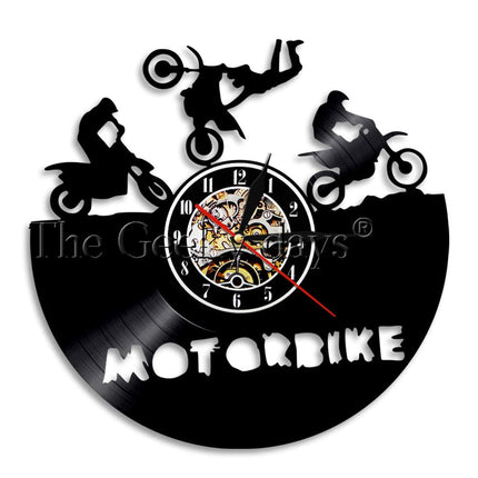 Wanduhr aus Schallplatte mit Motorrad-Motiv