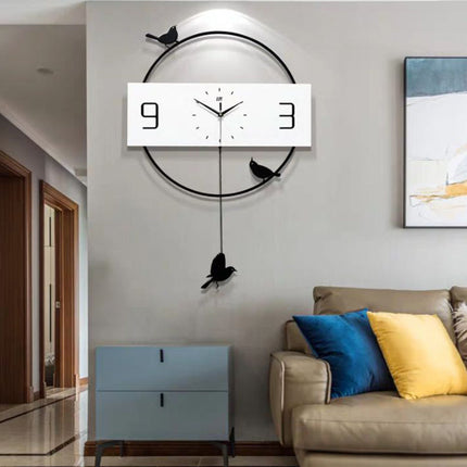 Moderne Wanduhr Holz mit Vögel-Pendel