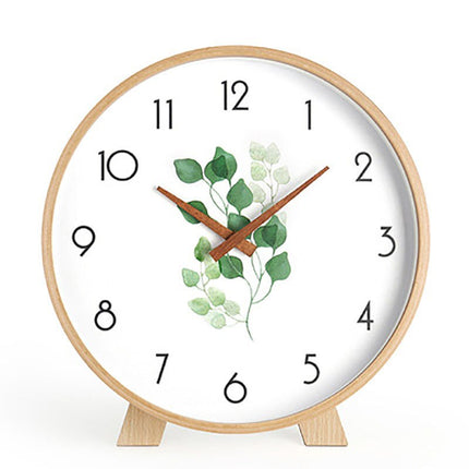 Minimalistische Tischuhr aus hellem Holz