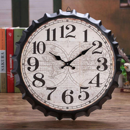 Retro Wanduhr in Bierdeckel Optik
