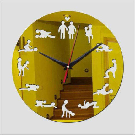 Moderne Kamasutra Wanduhr mit Spiegeleffekt
