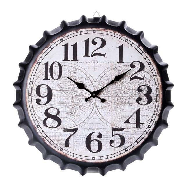 Retro Wanduhr in Bierdeckel Optik