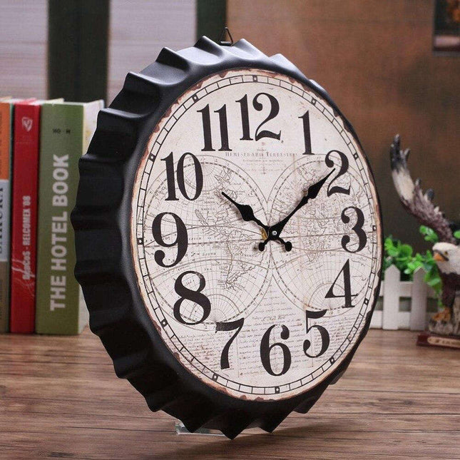 Retro Wanduhr in Bierdeckel Optik