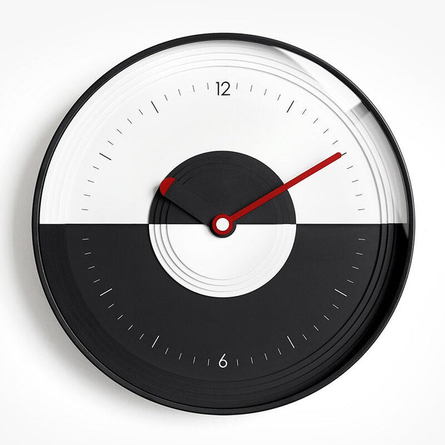 Design Wanduhr modern im Yin-Yang-Stil