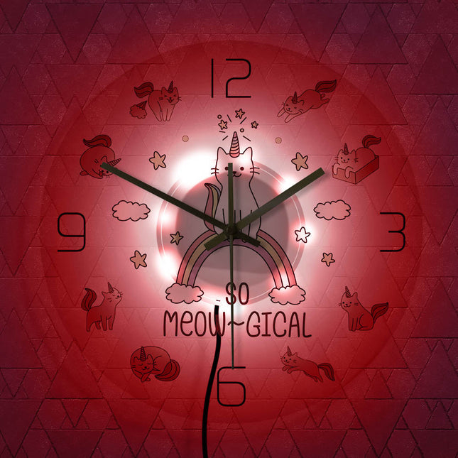 Kinder-Wanduhr mit süßen Einhorn-Katzen