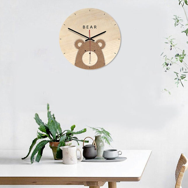 Wanduhr Holz Bär fürs Kinderzimmer