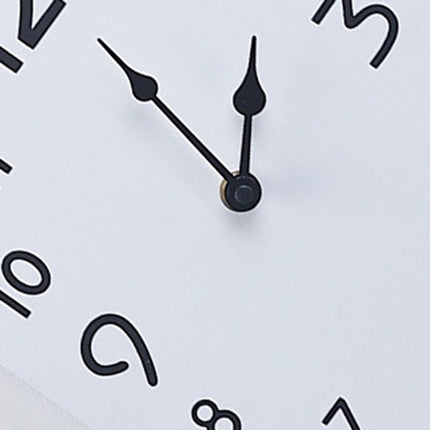 Moderne Wanduhr mit Geweih Design